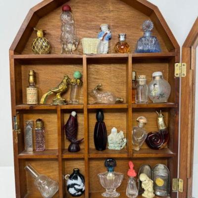 Light Wood Display Case w/ Unique Vintage Bottles & Figurines	