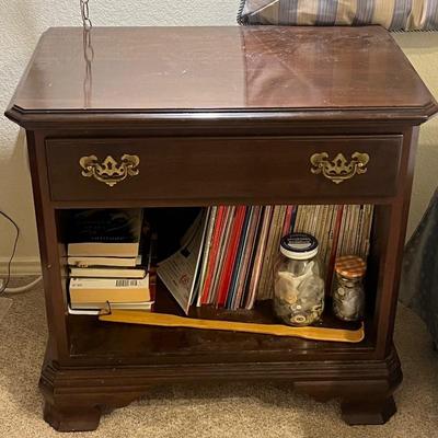 Ethan Allen Queen Anne End Table (2 of them)