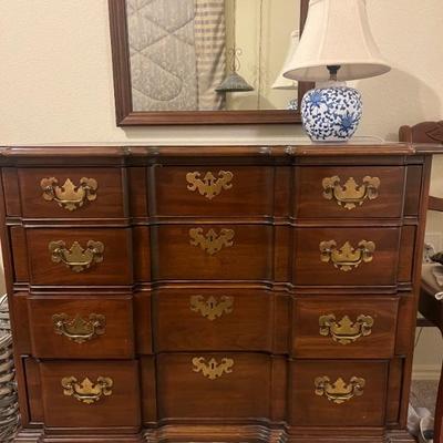 Ethan Allen Queen Anne Low Boy Dresser with Mirror 