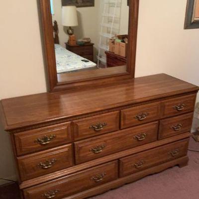 dresser with mirror