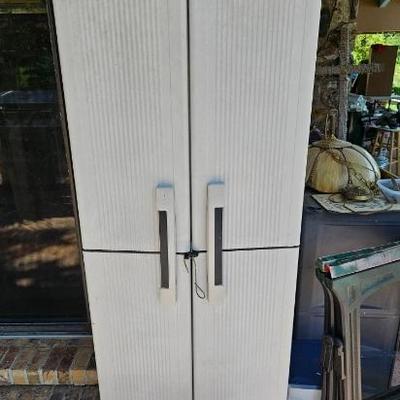 https://auctions4america.proxibid.com/Auctions-4-America/Short-Notice-7-000-Sq-Ft-Tavares-FL-Estate/event-catalog/265058