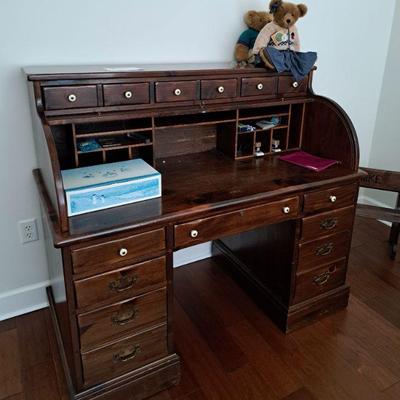 Ethan Allen Rolltop Desk