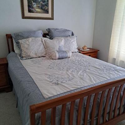 Queen Sleigh Bed