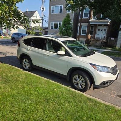 SUPER CLEAN 2014 Honda CRV 14k Miles, Asking $20,000