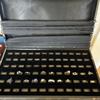 costume rings 