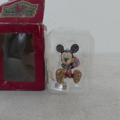 Vintage Disney/Enesco/Jim Shore Disney Traditions Mickey Mouse Figurine #4054284 - In Box