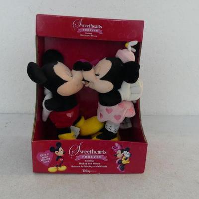 Vintage Mickey & Minnie Mouse "Sweethearts Forever" Kissing Plush - 9½" Tall - New in Box