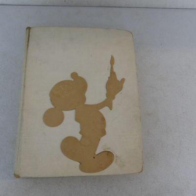 Vintage 1973 First Edition "The Art of Walt Disney" by Christopher Finch - 548 Pages - White Cloth/Gilt Binding