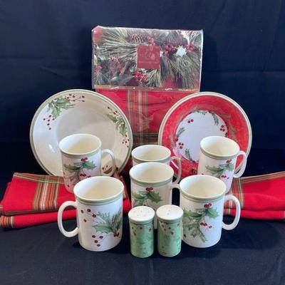 Lenox New Holiday Gathering Serving Utensils Set * Lenox Holiday Cream/Sugar Dishes * Paper Napkins
