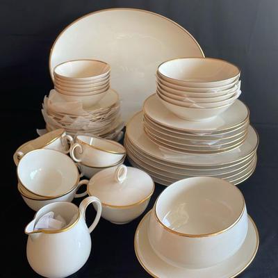 Noritake Dignatio Ivory / Gold Trim 6 Piece China Set * Variety of Serving Dishes
