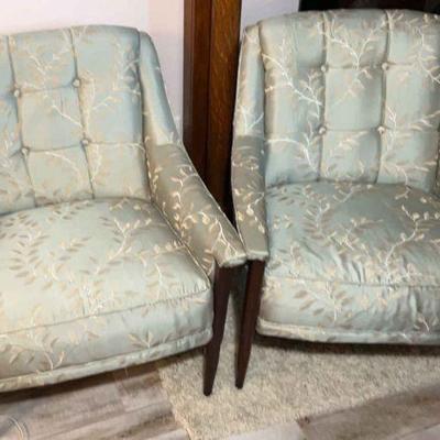 2 Matching Arm Chairs
