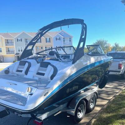 Twin engine jet Yamaha Inboards