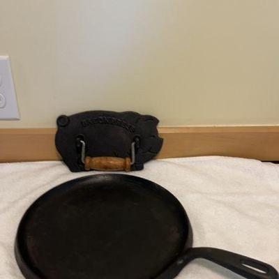 Cast Iron Skillet & Bacon Press
