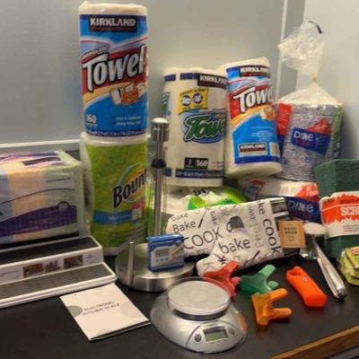 Great Kitchen Lot * 4 New Paper Towels * Paper Plates * Napkins, Sponges, Scale, Timer
