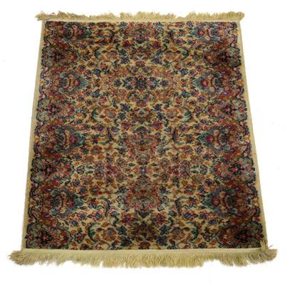 SMALL RUG FRAGMENT | Added fringes. - l. 40 x w. 34 in

