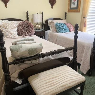 Each bed has memory foam mattresses 