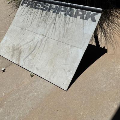 Skateboard ramp
