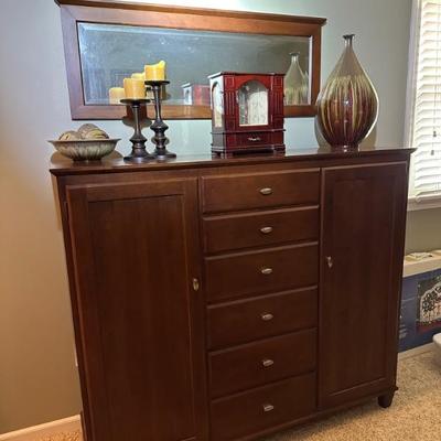 Gorgeous Ethan Allen bedroom suite