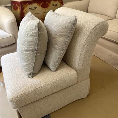 SLIPPER CHAIR(2)