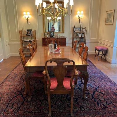SOLID WOOD DINING TABLE/8 CHAIRS