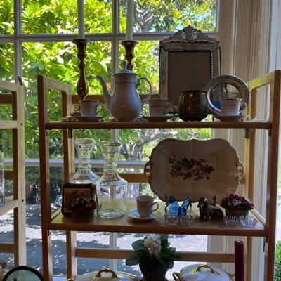 MIRROR FRAME
DECOR
