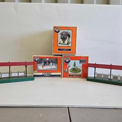 #8514 • Lionel Model Train Accessories

