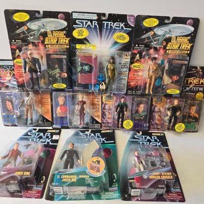 #8222 • (10) Playmates Star Trek Action Figures
