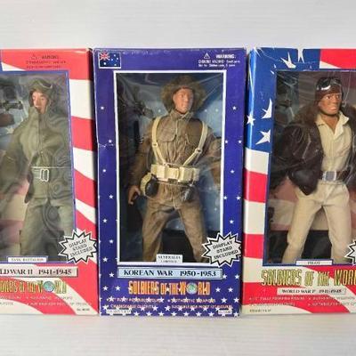 #8192 • (3) Soldiers of the World Action Figures
