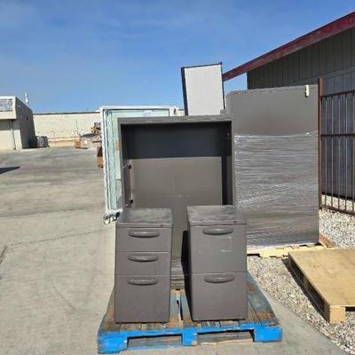 #80600 • Metal Book Shelve and two Metal Filing Cabinets
