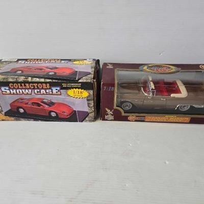#8140 • (1) 1:18 Scale Die Cat Model with Collectors Show Case Display
