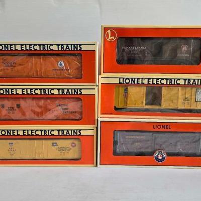 #8522 • 6 Lionel Box Cars
