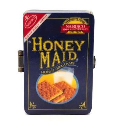 #1900 • Honey Maid Crackers Nabisco PHB Collection Porcelain Hinged Box with Cracker Trinket
