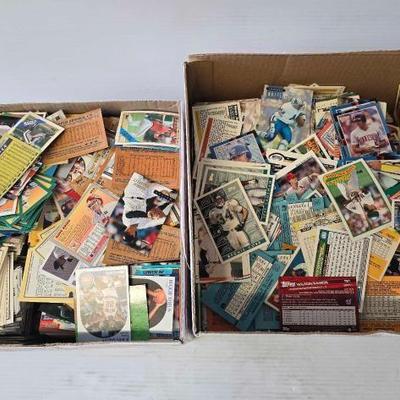 #8570 • Baseball, Basketball, Football, and UFC Trading Cards

