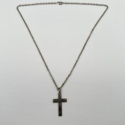 #1006 • Cross Pendant Necklace

