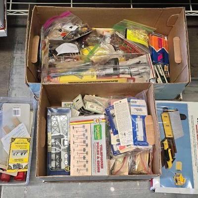 #4134 • Model Train Accessories
