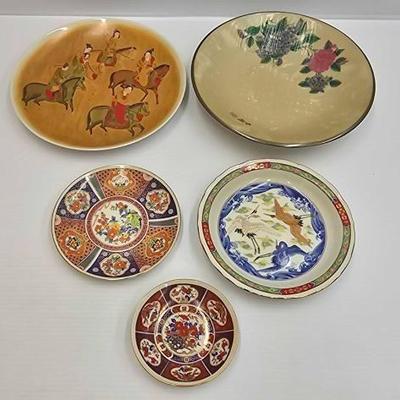 #1852 • (5) Japanese Plates
