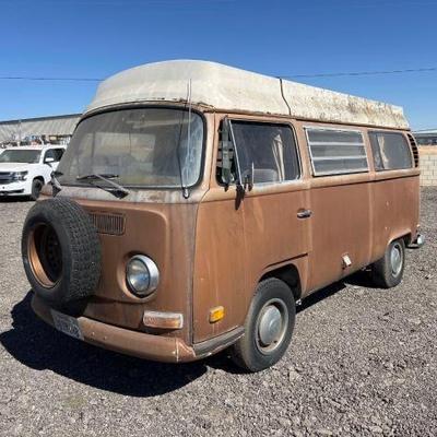 #205 • Volkswagen Bus
