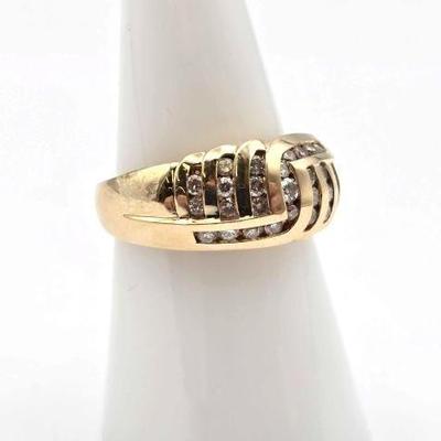 #714 • 14K Gold Ring with Diamonds, 5.31g
