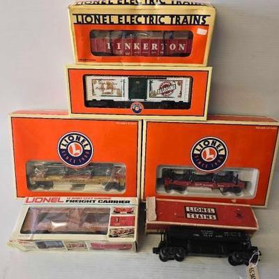 #4005 • (6) Lionel Model Trains

