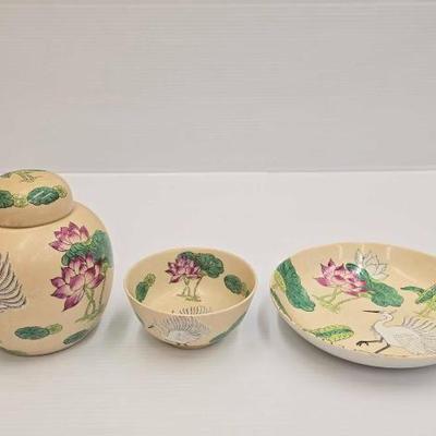 #1850 • (3) Japanese aporcelaim Ware
