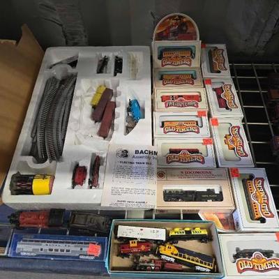 #4108 • (27) Bachmann N Scale Model Trains
