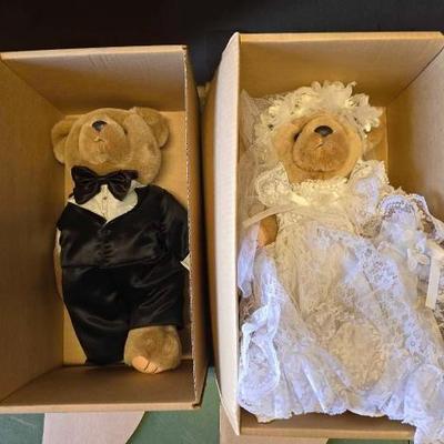 #6042 • (2) Bearly People 14" Bears
