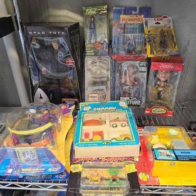 #4046 • Fallout Female Dweller Figure, Disney Pocahontas John Smith Figure, and more
