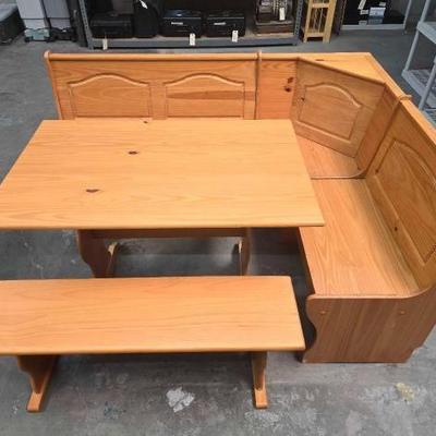 #2700 • Kitchen Nook Table

