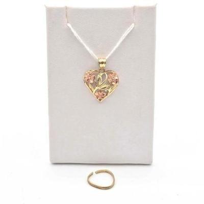 #804 • 10K Gold Ring & Black Hills Heart Pendant with Flowers, 1.99g
