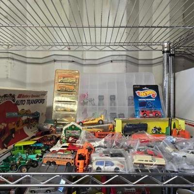 #4042 • Over (30) Models of Yesterday, Matchbox, Hot Wheels and Tootsie Toy Cars
