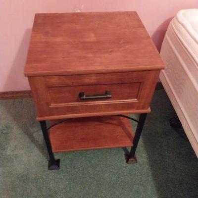 Night stand