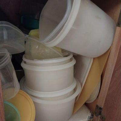 Tupperware 