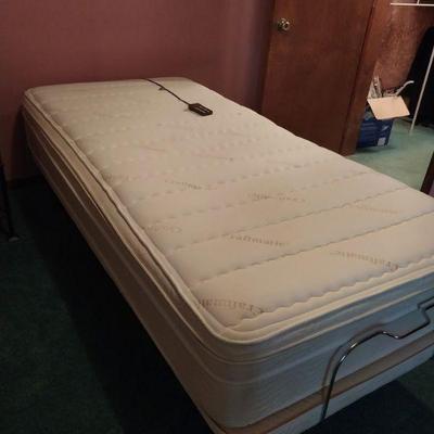 Adjustable bed