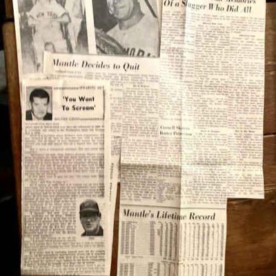 Old Newspaper Clips from the Retirement of MICKEY MANTLE
